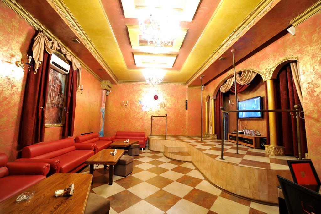 Отель Rich Бишкек Экстерьер фото