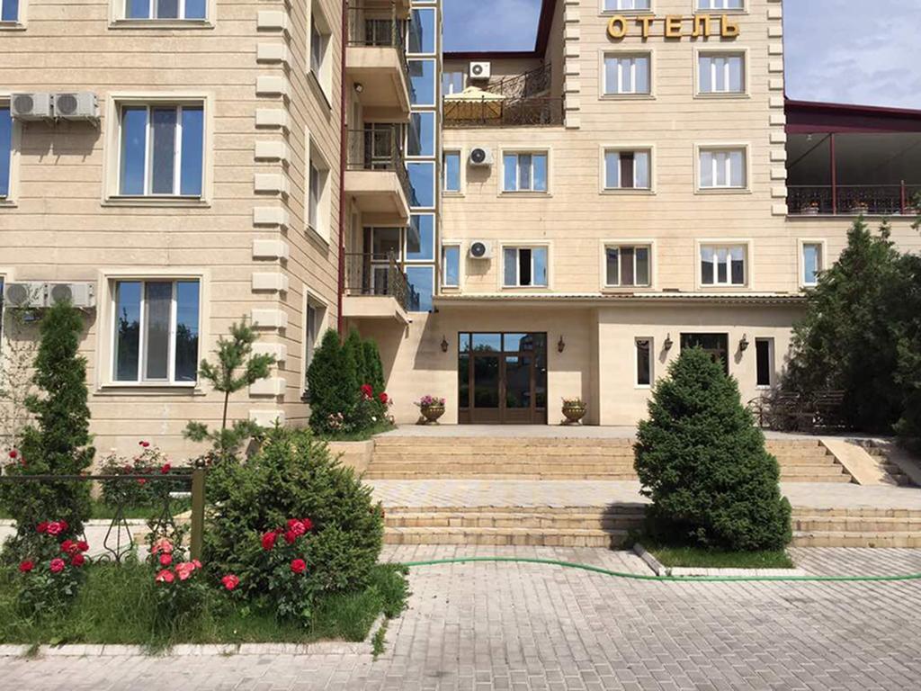 Отель Rich Бишкек Экстерьер фото