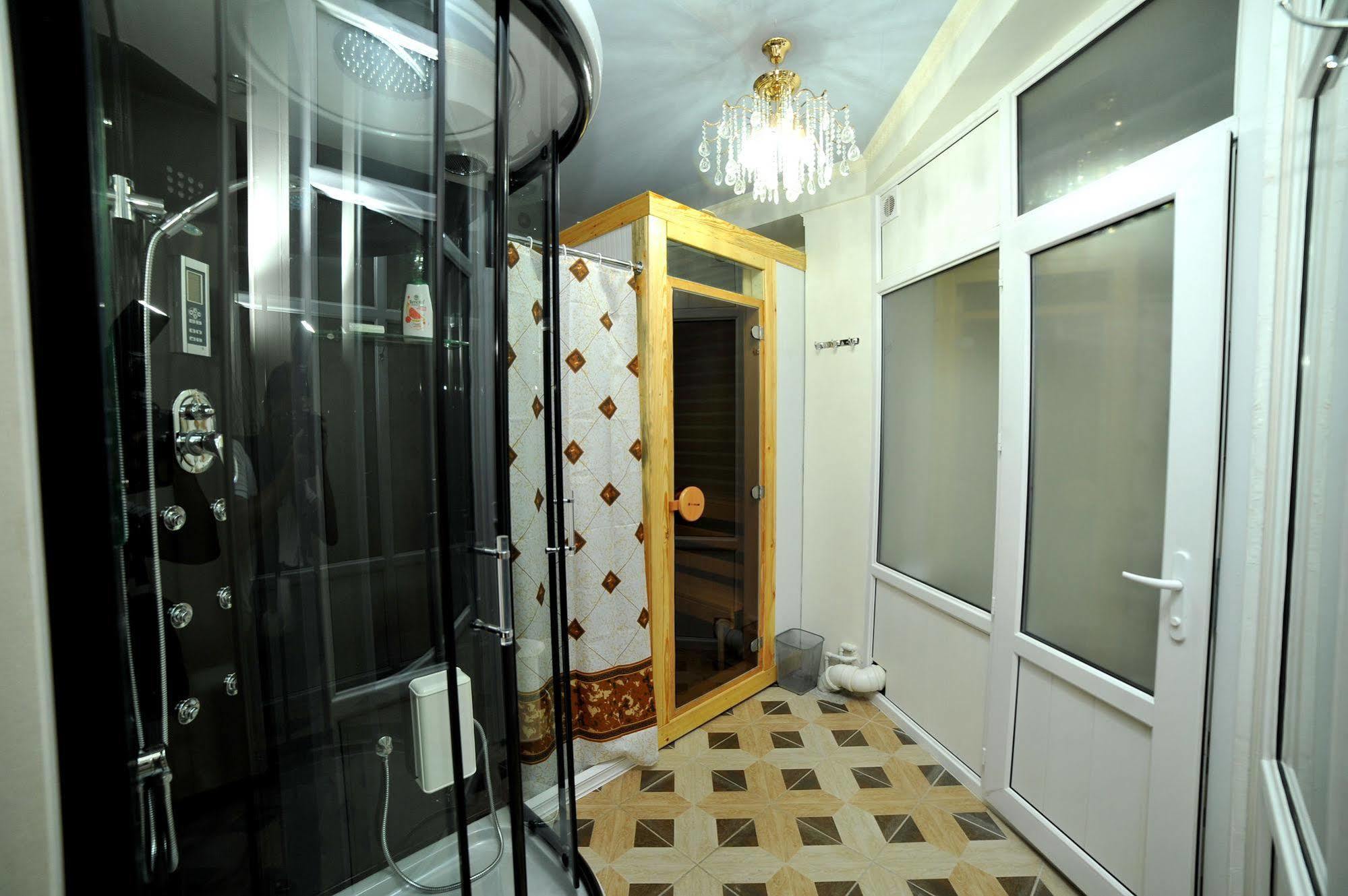 Отель Rich Бишкек Экстерьер фото